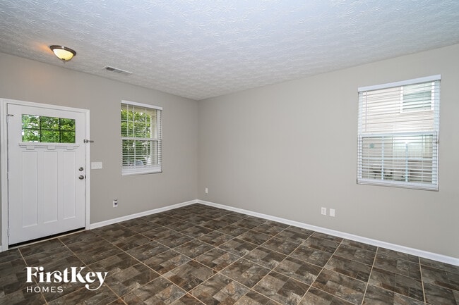 Building Photo - 135 Parkmont Ct