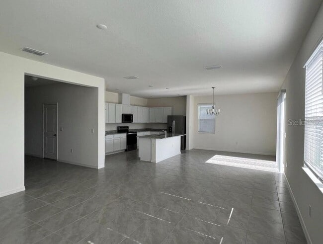 Building Photo - 9112 Westside Hls Dr
