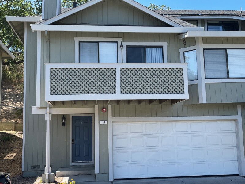 13 Birchwood Dr, Novato, CA 94947 Condo for Rent in Novato, CA
