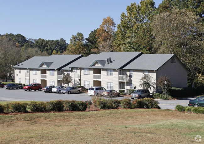 Building Photo - Villas at Lake Acworth