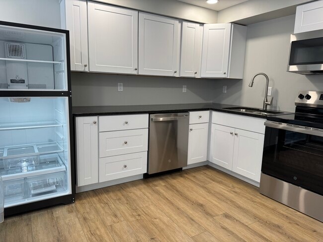 Foto del edificio - 1125 Harmony Rd