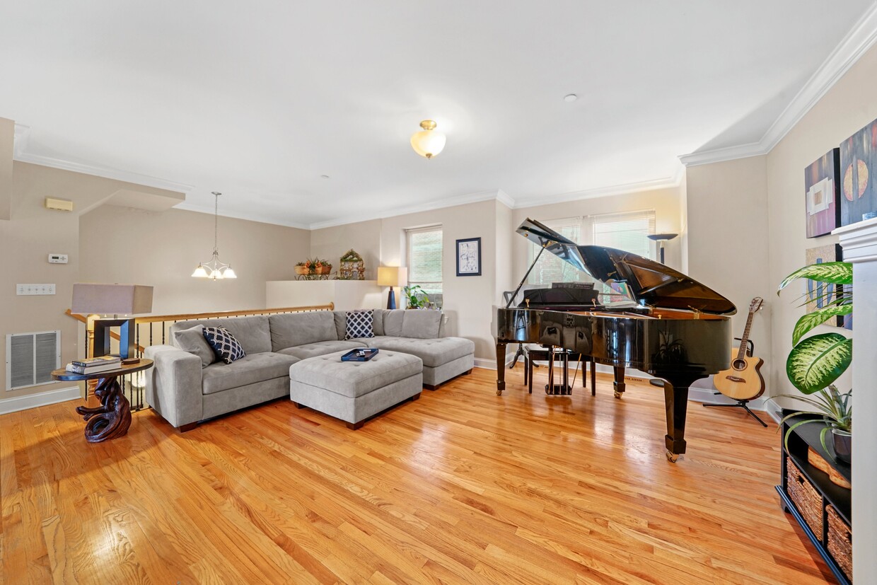 Foto principal - 3918 Wehrman Ave