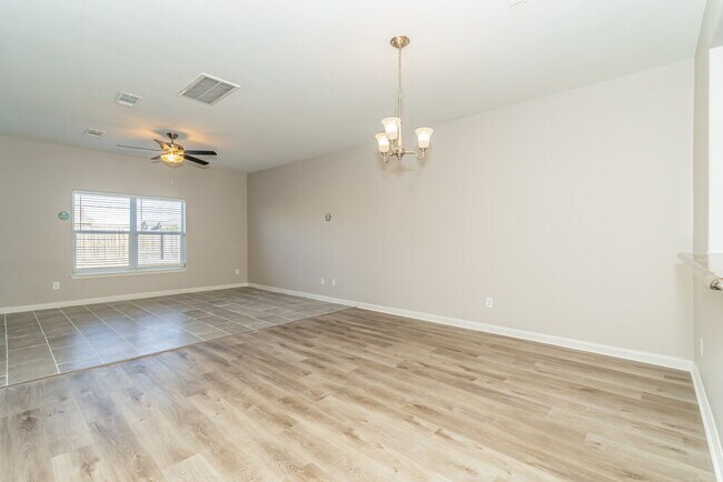 Building Photo - 217 Mill Rd