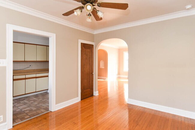 Foto del edificio - 1424 W Thome Ave