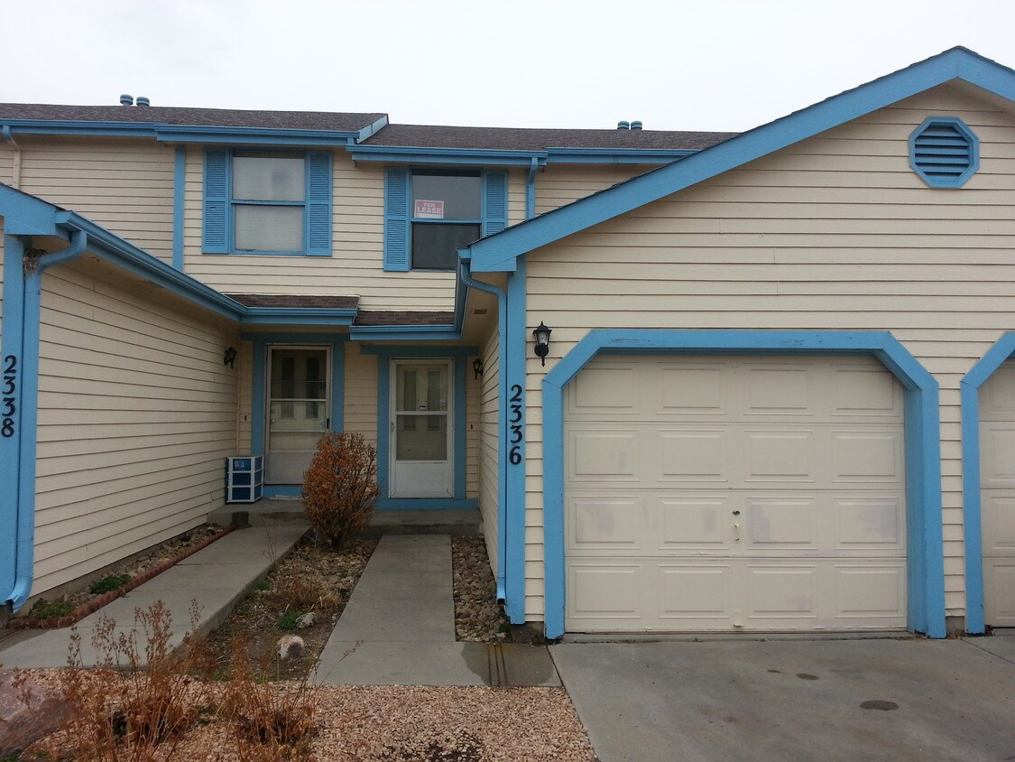Front View of Condo - 2336 Lexington Village Ln