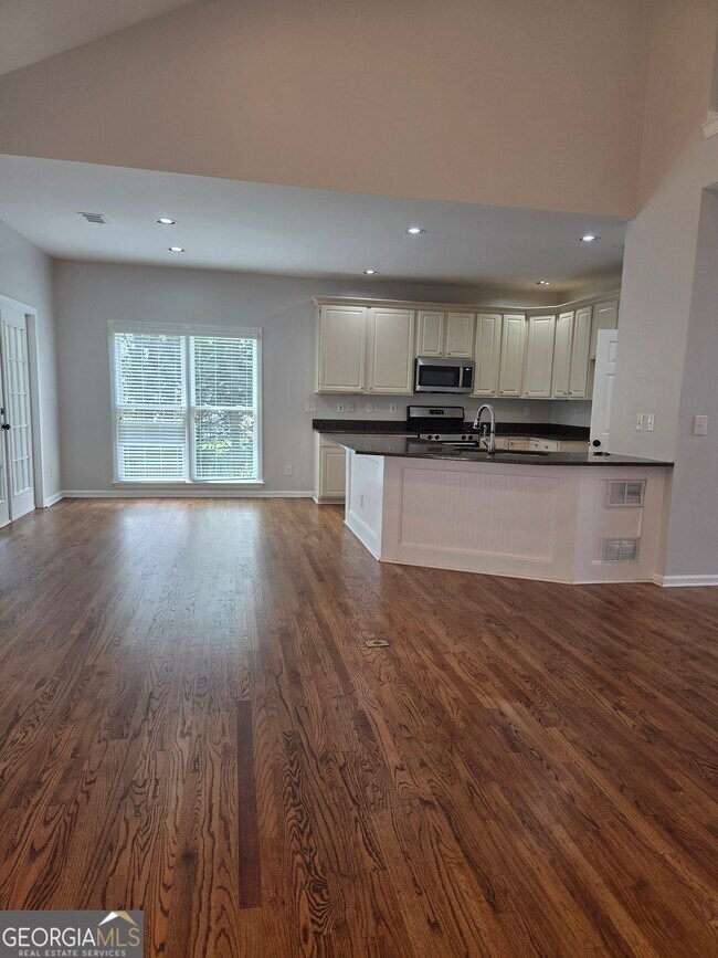 Foto del edificio - 3770 Glennvale Ct