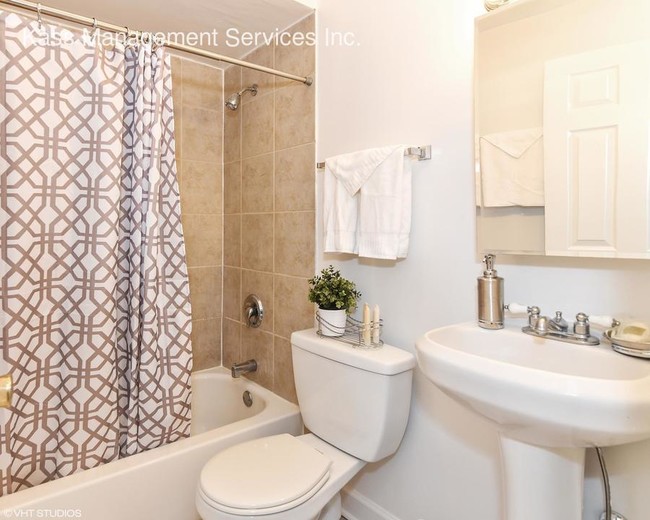 Foto del edificio - 15938 Le Claire Ave