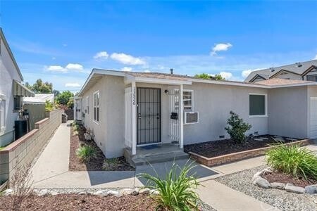 Foto del edificio - 13528 Russell St