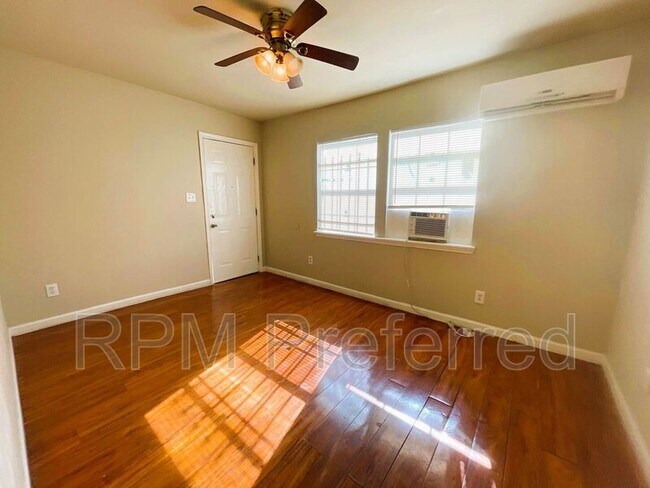 Foto del edificio - 3813 Drew St