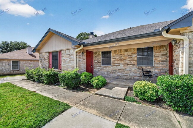 Building Photo - 7761 Sable Ln