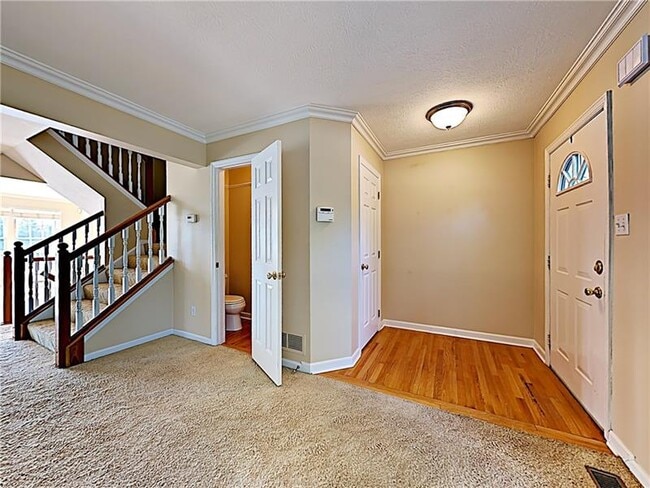 Building Photo - 1 Castle View Dr