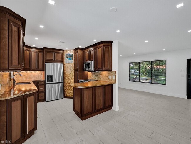 Building Photo - 3 br, 2 bath House - 7850 SW 99th St