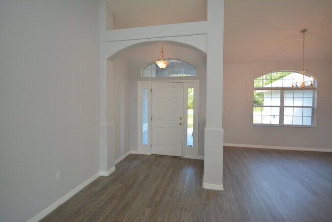 Foto del edificio - "Charming 3-Bed Oasis in Palm Coast - 1,85...