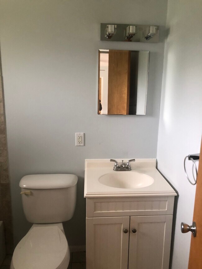 Foto del edificio - 157 N Rhodes St