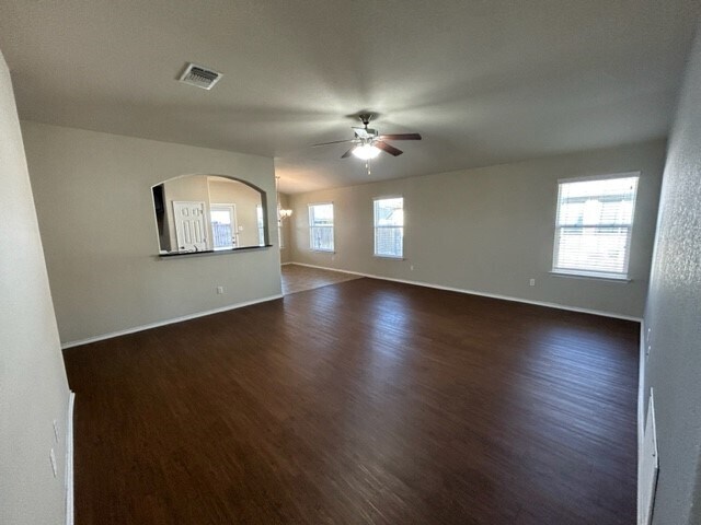Foto del edificio - 6505 Serena Ln
