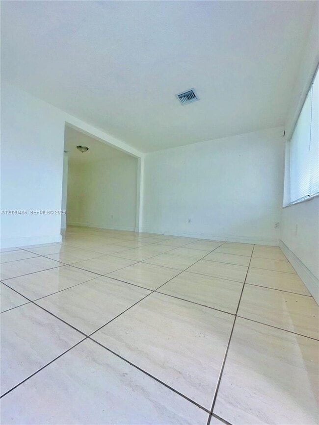 Building Photo - 2125 NW 66th St