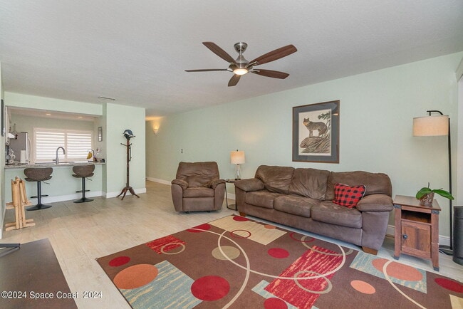Building Photo - Charming 2-bedroom, 1-bathroom condo