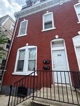 Building Photo - 622 W Chew St