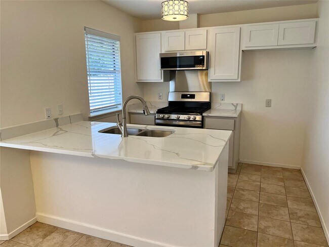 Building Photo - 6505 Middleham Pl