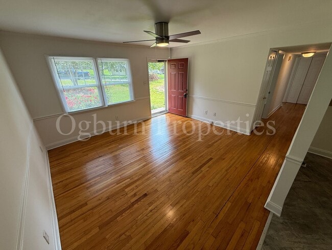 Building Photo - 4136 Sunflower-3BR/2BA-HOME!!!