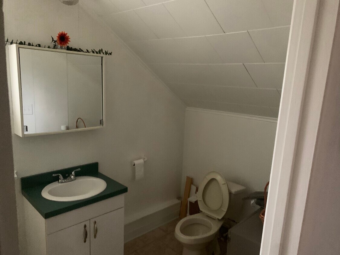 3136 National Pike, Centerville, PA 15427 House Rental in Centerville