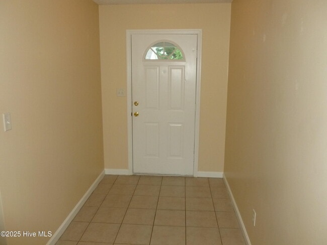 Foto del edificio - 302 Carlisle Ct