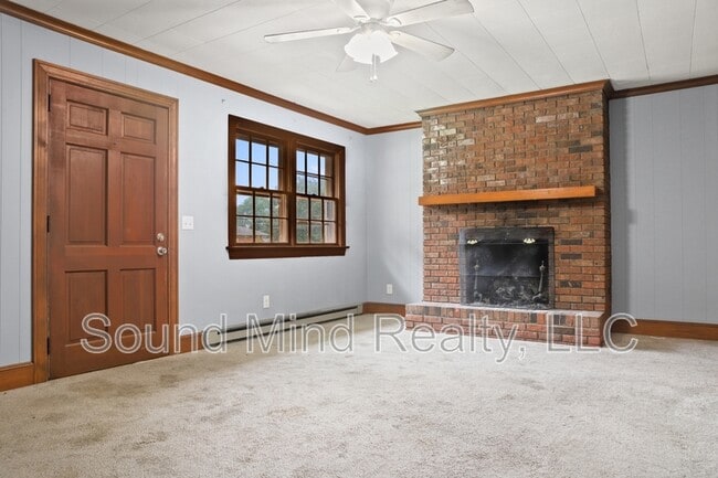 Building Photo - 205 S Alston St