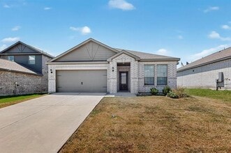 Building Photo - 1903 Dahlia Way
