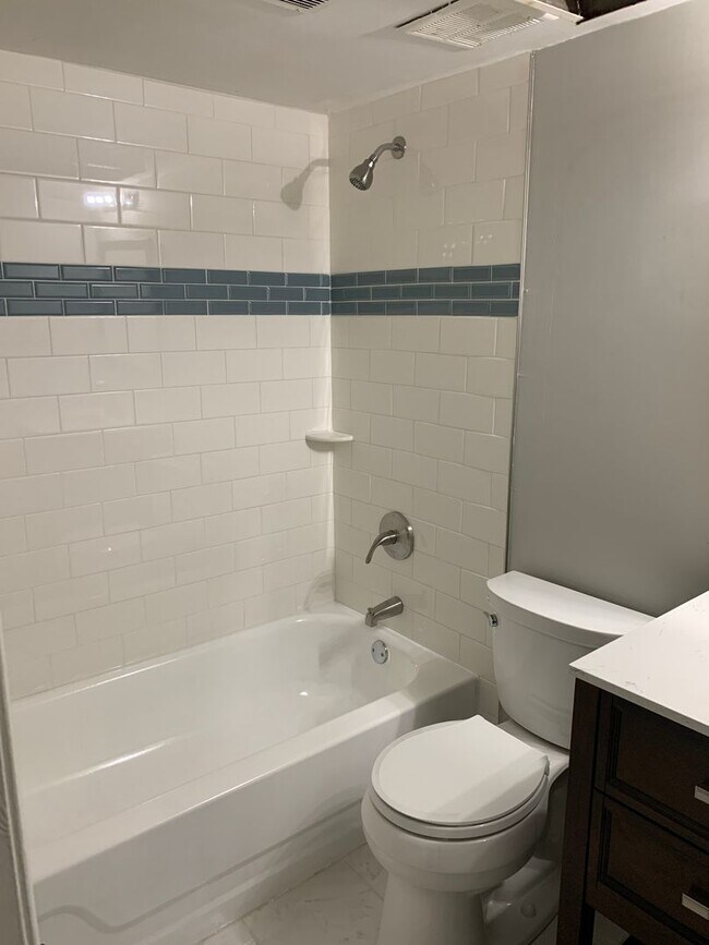 Foto del edificio - Pristine, move in ready 1 bath, 1 bedroom ...