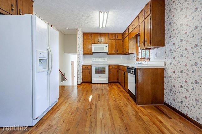 Building Photo - 3 br, 2 bath House - 724 Continental Drive