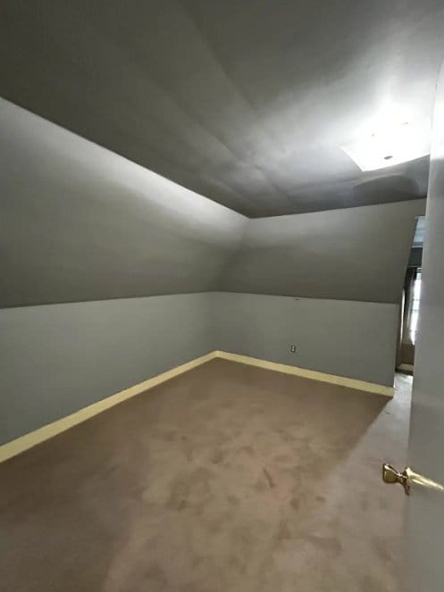Building Photo - 807 N Irving Ave