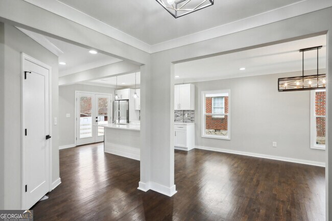 Building Photo - 2267 Melody Ln