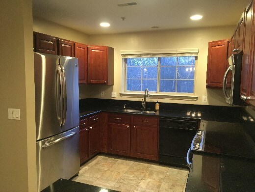 Building Photo - Luxury Condo in Downtown Northville