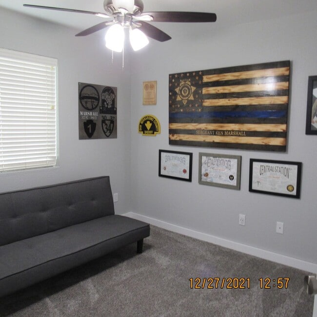 Building Photo - 905 Mohican Dr