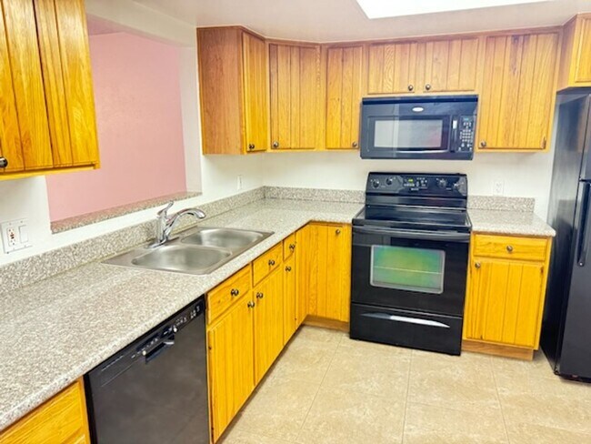 Foto del edificio - 2 bedroom townhome in Phoenix