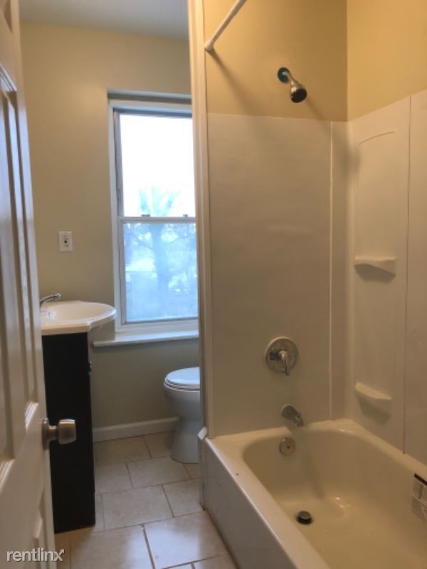 Foto del edificio - 5 br, 2 bath House - 510 Springfield Rd