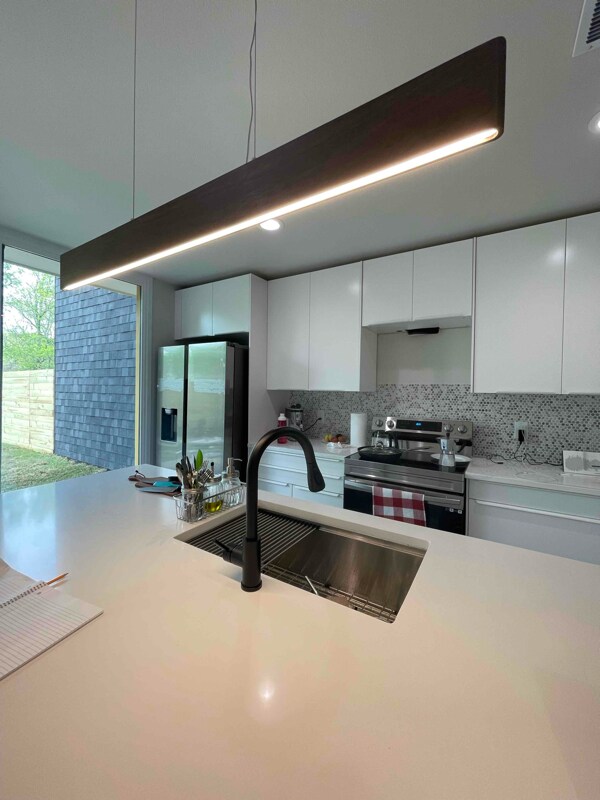 Foto del edificio - 605 E 7th St