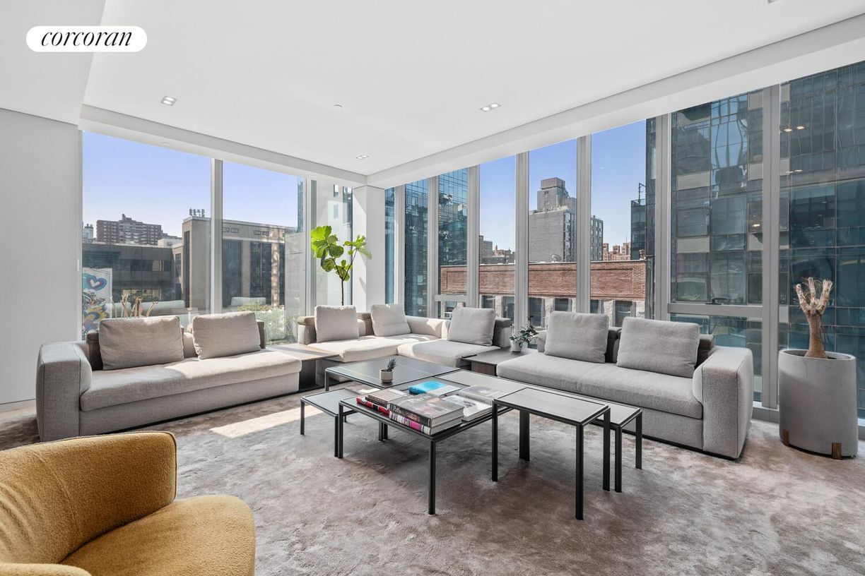 Foto principal - 515 W 29th St