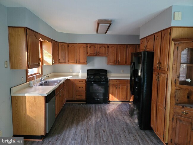 Building Photo - 1200 Caleb's Way