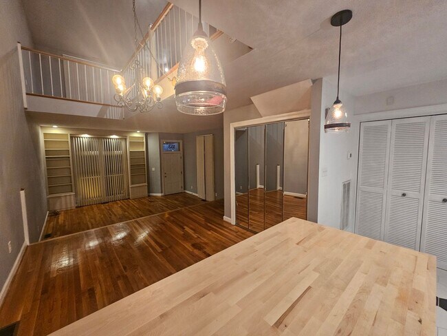 Building Photo - 153 Crawford Pkwy