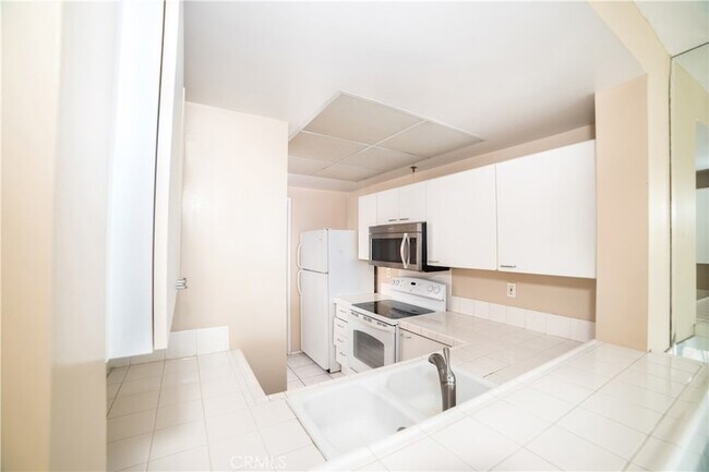 Foto del edificio - 525 E Seaside Way