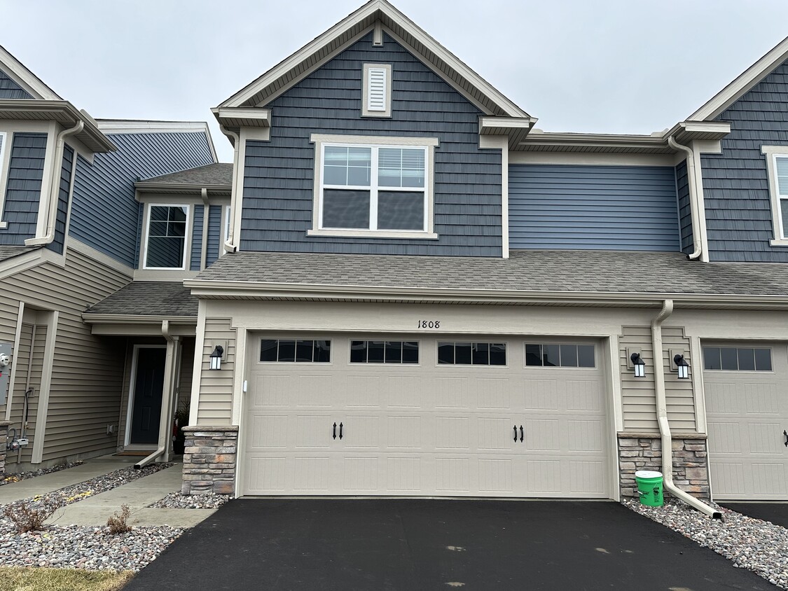 Primary Photo - 1802 Arbor Ln