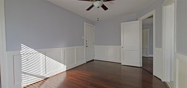 Building Photo - 4207 Driscoll St