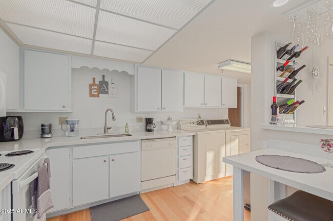 Foto del edificio - 425 S Parkcrest