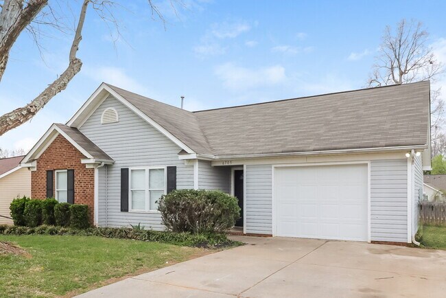 Building Photo - 6705 Rain Creek Way