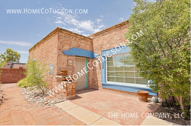 Foto del edificio - 228 S Country Club Rd