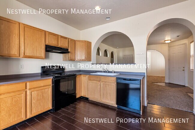 Foto del edificio - 6735 Mahogany Pl