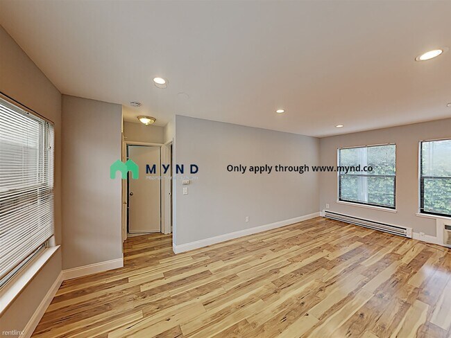 Building Photo - 1 br, 1 bath  - 840 Alice Ave Apt 22