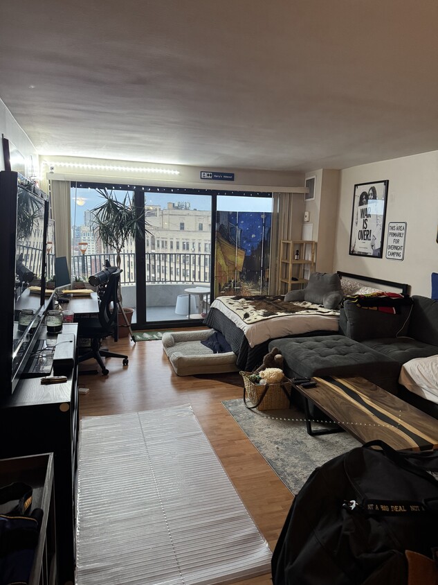 Foto principal - 2020 N Lincoln Park W