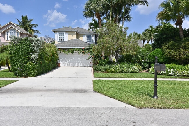 Building Photo - 12828 Meadowbreeze Dr